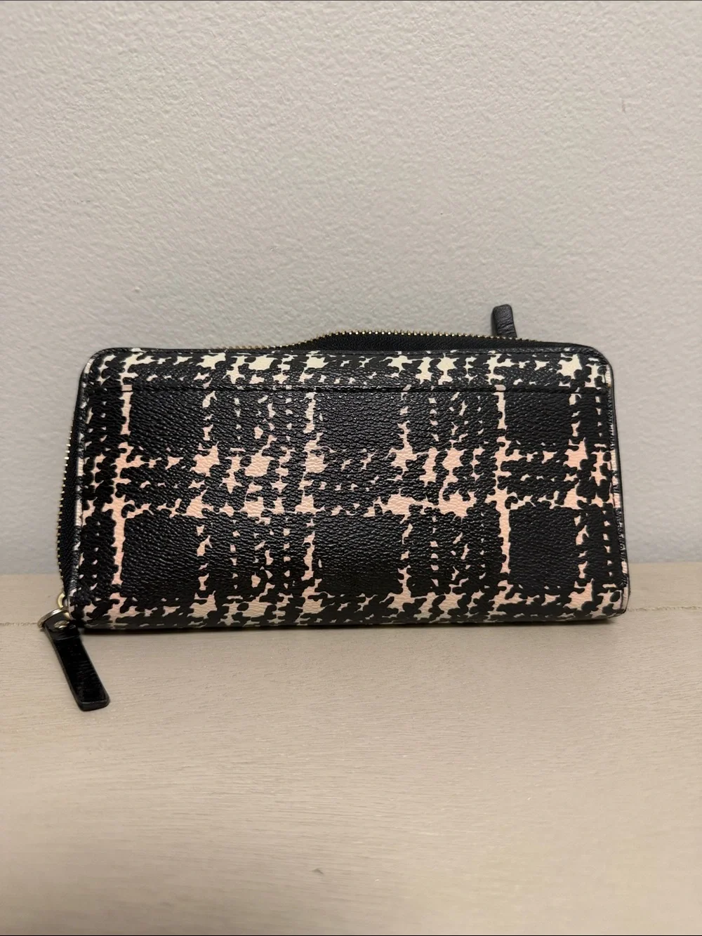 Kate Spade Belleville Plaid Zip Around Continental Wallet Black Cream